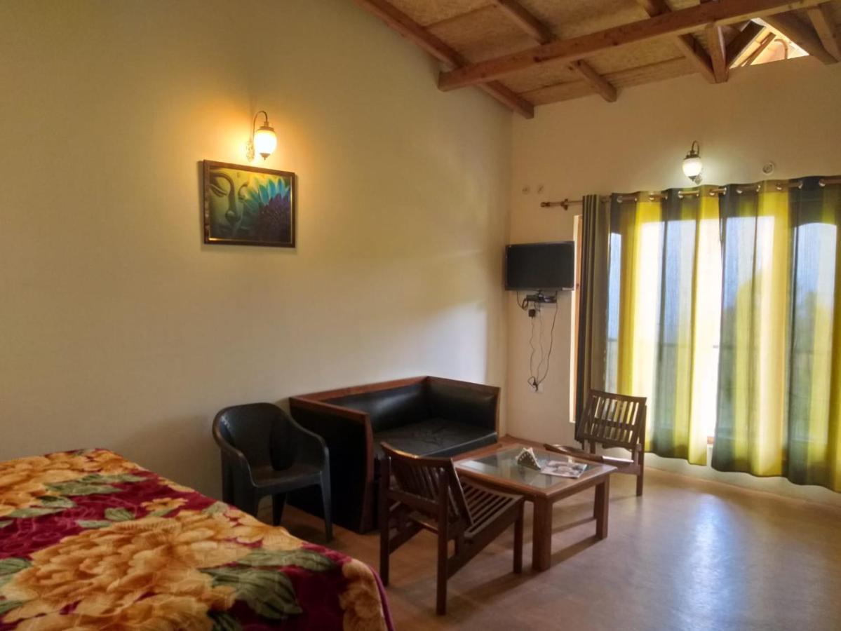 Elphinstone Inn Almora Luaran gambar