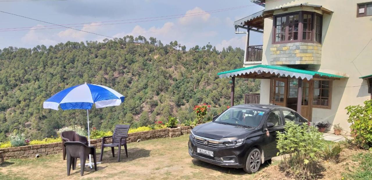 Elphinstone Inn Almora Luaran gambar