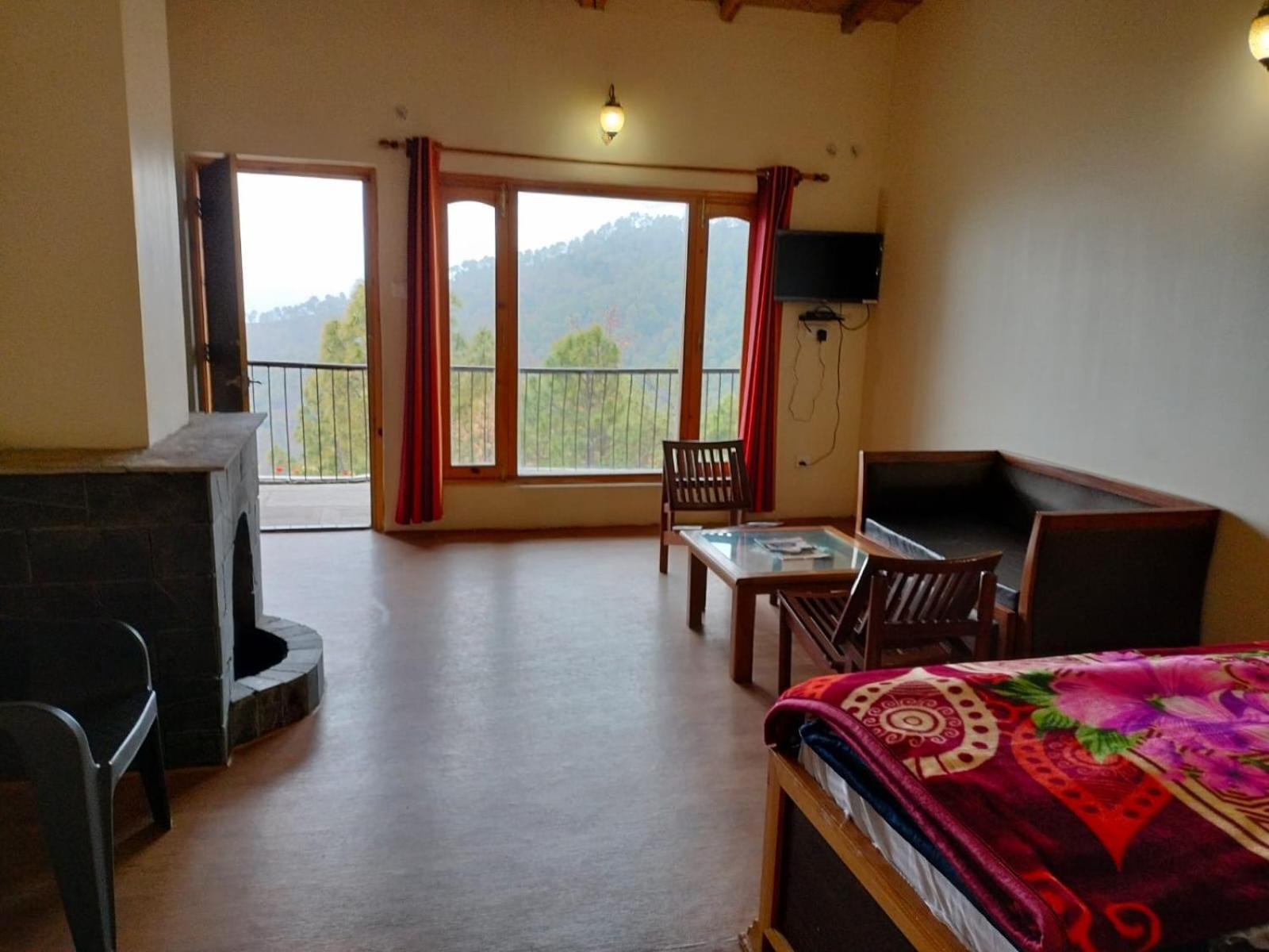 Elphinstone Inn Almora Luaran gambar