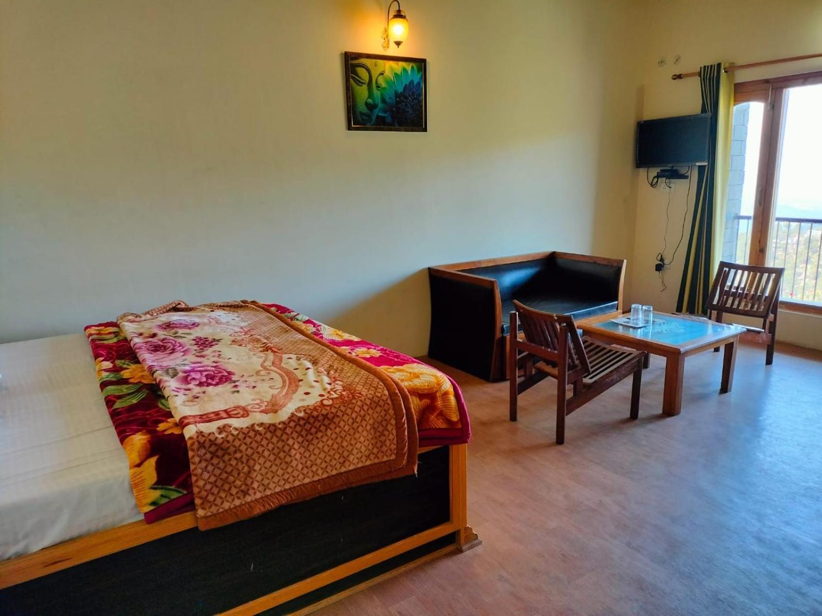 Elphinstone Inn Almora Luaran gambar