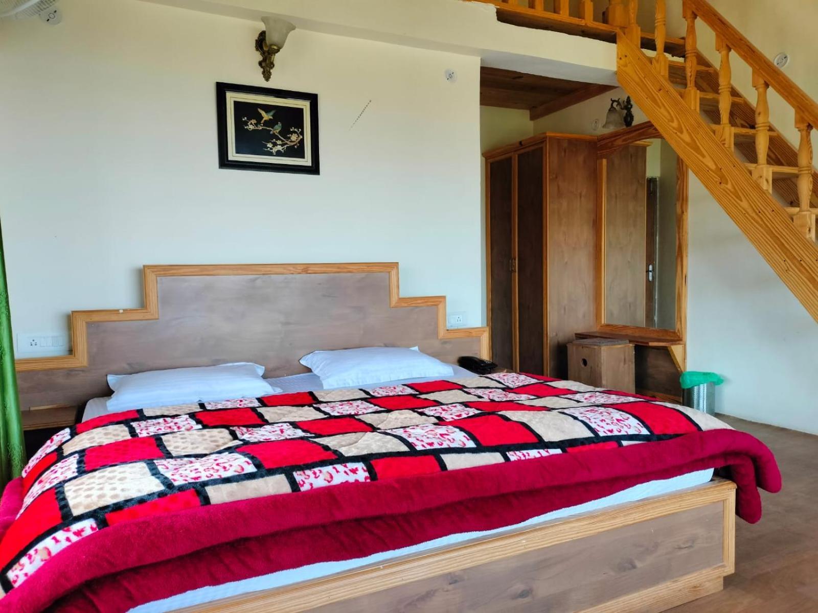 Elphinstone Inn Almora Luaran gambar